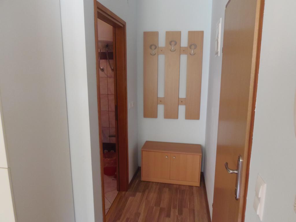 Milos Apartment Pula Chambre photo